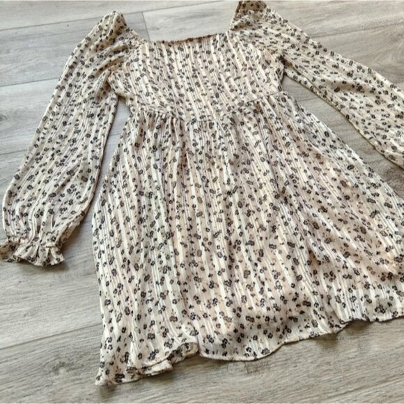 Altar'd State Dress Womens Small Floral Tan Cream Long Sleeves Bohemian - Picture 2 of 14